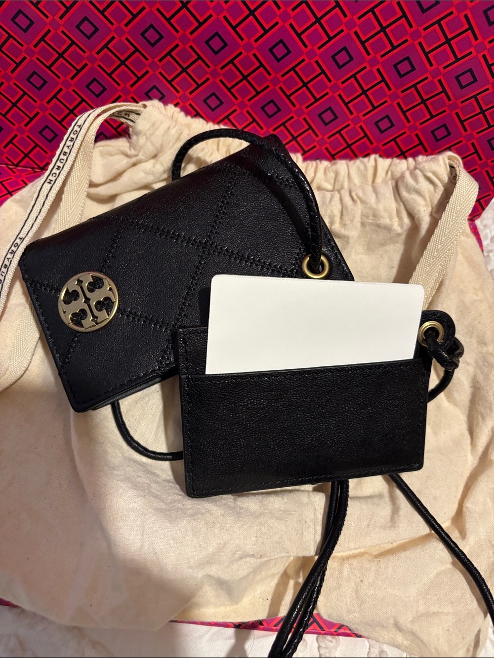 Tory Burch Black Quilted Leather Crossbody Card Case with Gold Logo - Picture 4 of 4
